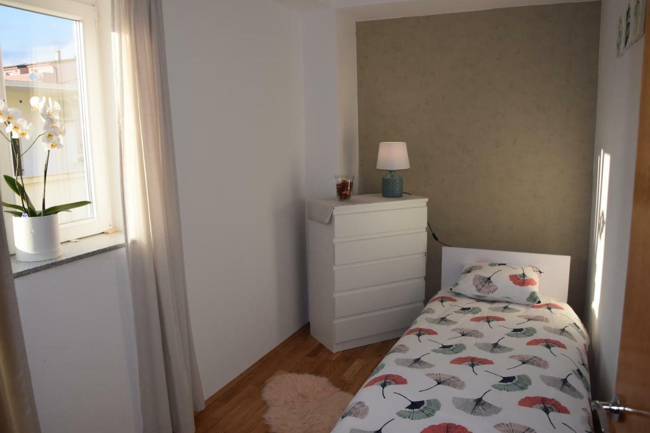 App Lu 5 Appartement Novi Vinodolski Buitenkant foto
